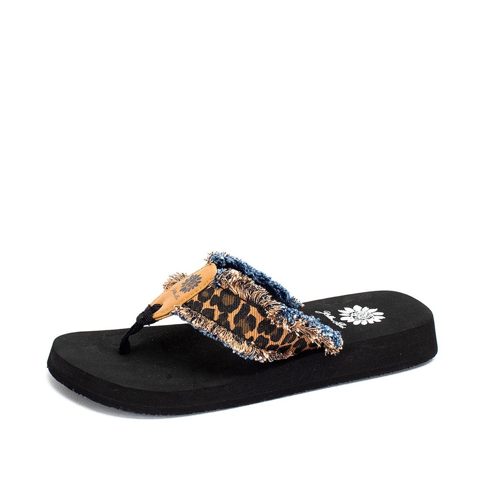 YELLOW BOX FLIP FLOPS FAYTH COLOR TAN NEW IN BOX MEDIUM WIDTH